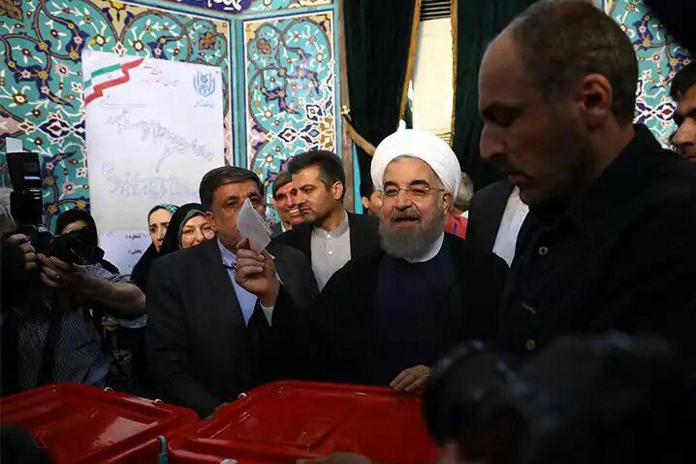 First results of election in Iran: Rouhani in advance